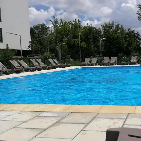 Апартаменти Holiday Resort Apartment *
