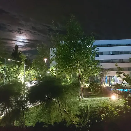 Holiday Resort Apartment * Бухарест