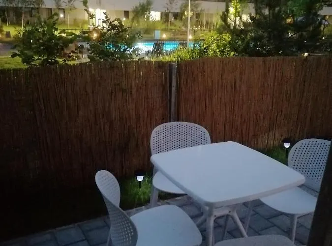 アパート Holiday Resort Apartment ブカレスト